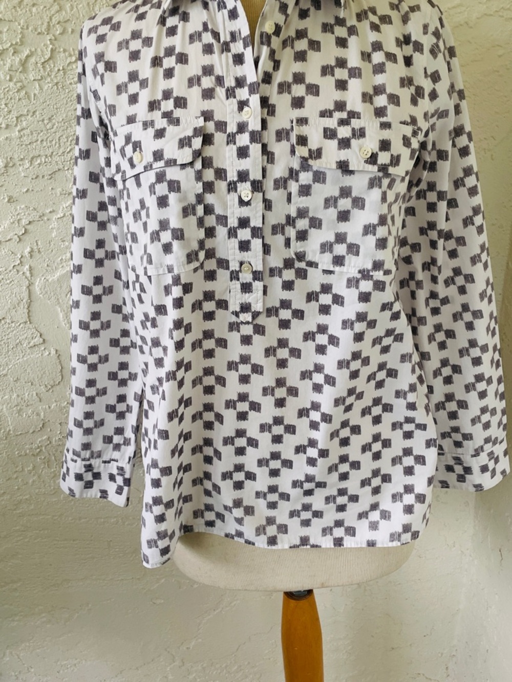 Madewell Women’s Size S Grey & White Geometric Print Long Sleeve Blouse. - Picture 4 of 8